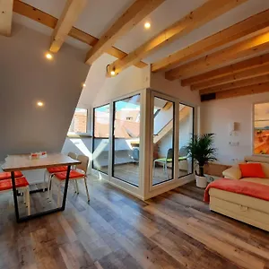 Apartment Under The Castle, Ljubljana